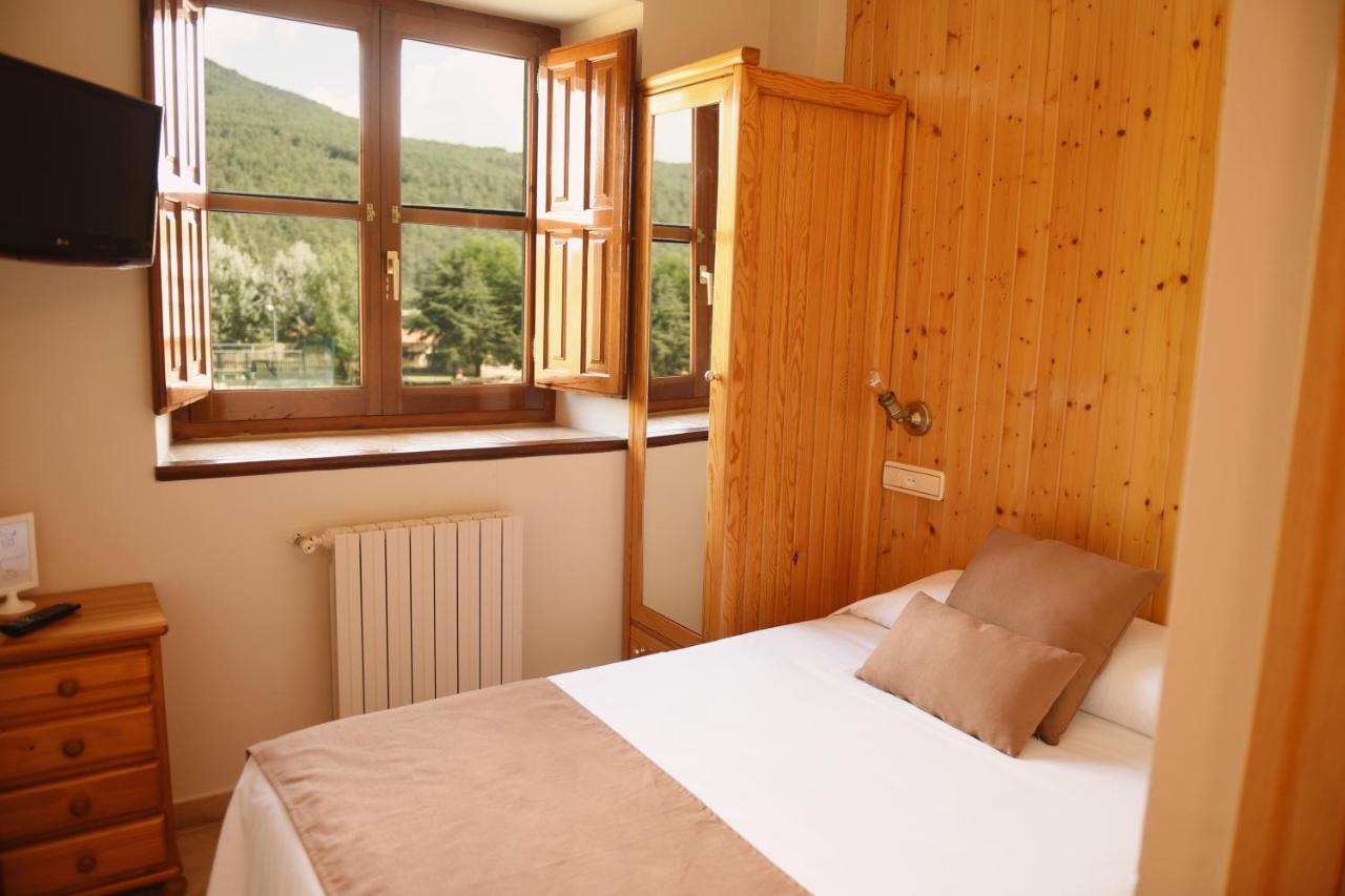 Hostal San Martin โมลินอส เด ดูเอโร ภายนอก รูปภาพ